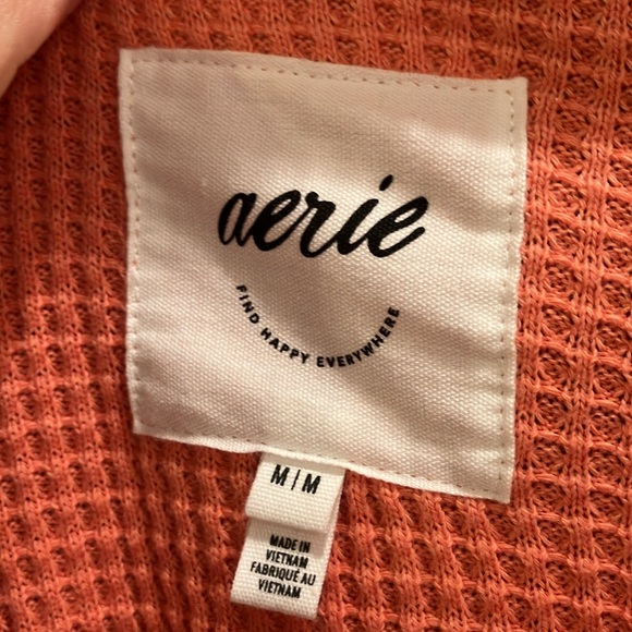 aerie coral shacket   Size M runs large excellent condition - Picture 3 of 3